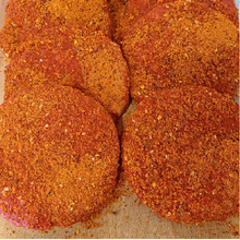 Load image into Gallery viewer, 4 Fresh 4oz Peppered Steak Burgers
